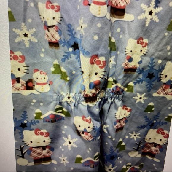 Hello Kitty Scrub Top Women's Blue Scrunched Back Size XL excellent condition - Picture 6 of 8